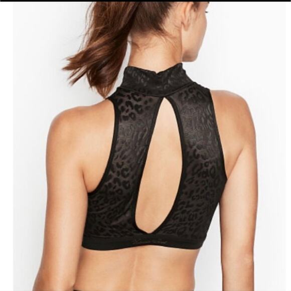 Victoria's Secret Small keyhole open back cheetah print black athletic crop top - Picture 2 of 7